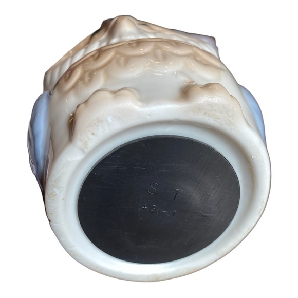 Vintage cute owl coin bank Ceramic in white with blue & tan excellent condition - Picture 7 of 7